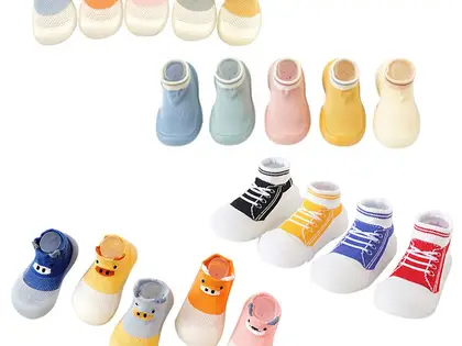 Baby socks, shoes and booties image