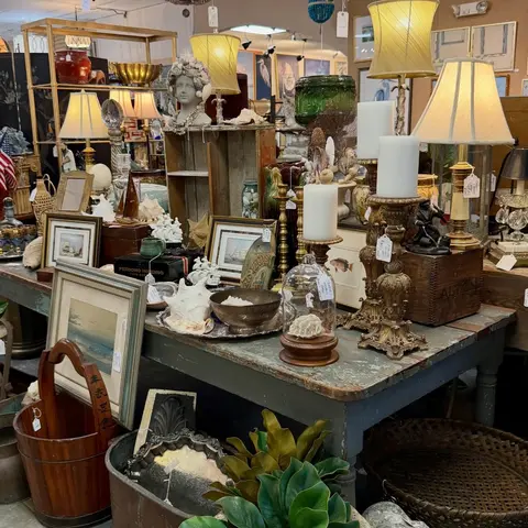 Vintage & Collectible Finds image